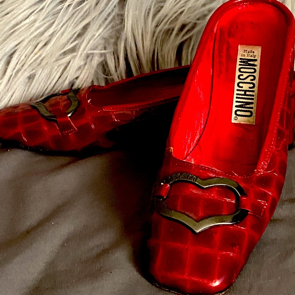 Veg  Moschino Red slip on block heel women shoes